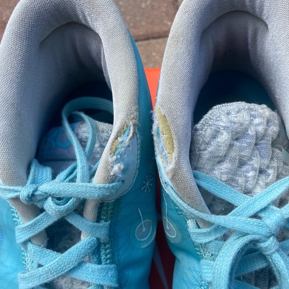 Size 12 KD 12 ‘Blue Gaze’ - Picture 5 of 5